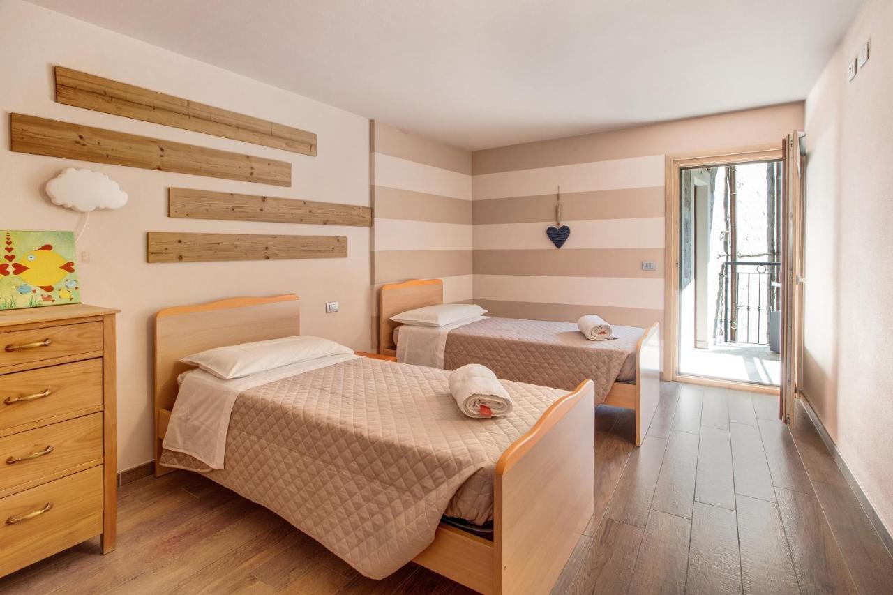 La Maison Du Bonheur Grosio Apartment Bagian luar foto