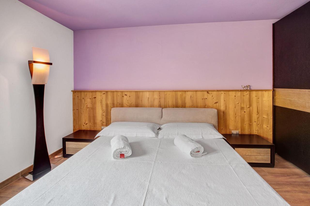La Maison Du Bonheur Grosio Apartment Bagian luar foto