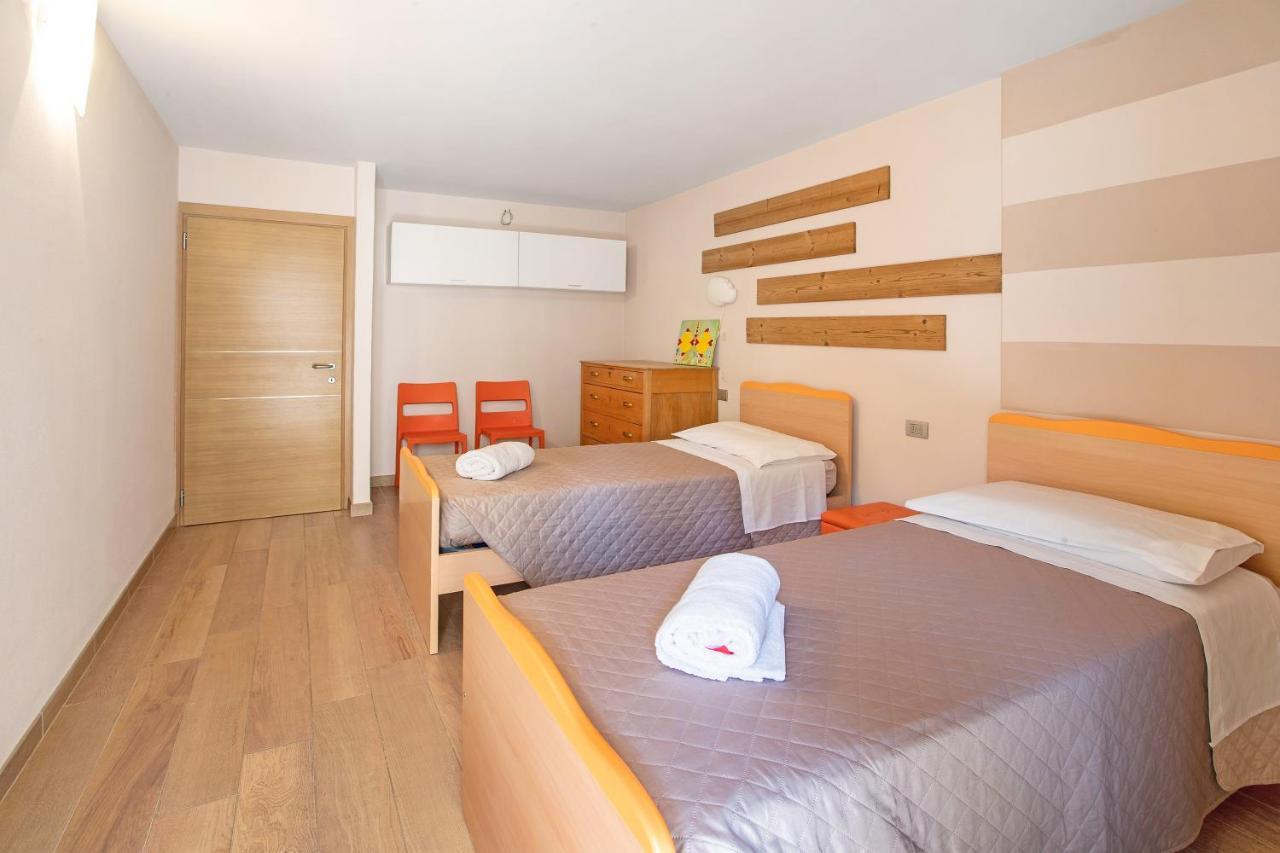La Maison Du Bonheur Grosio Apartment Bagian luar foto